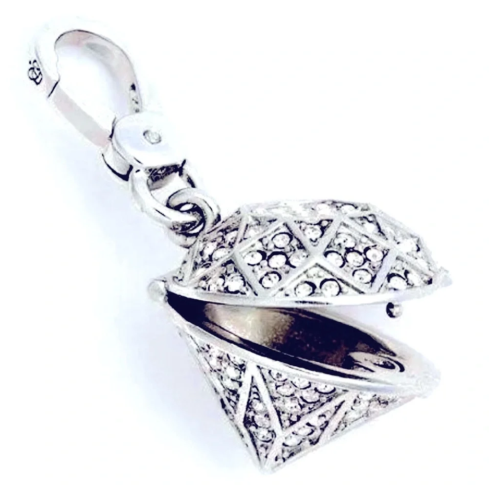 🩷PRICE IS FIRM🩷Juicy Couture Large Diamond Charm NWT